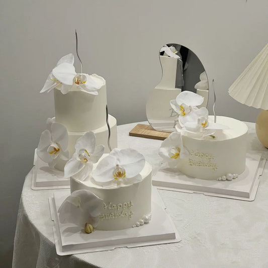 Chantilly Lace White Luxe Cake