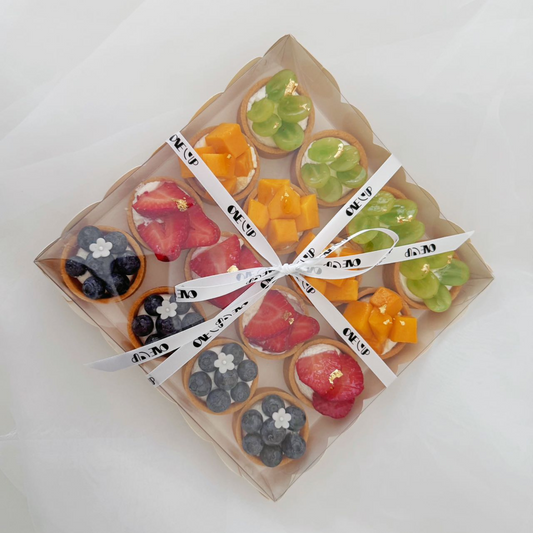 Seasonal fruit tarts gift box (16 pieces)