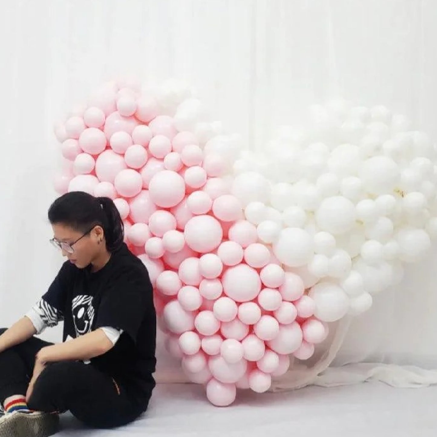 Giant Balloon Heart Pink & White ombre