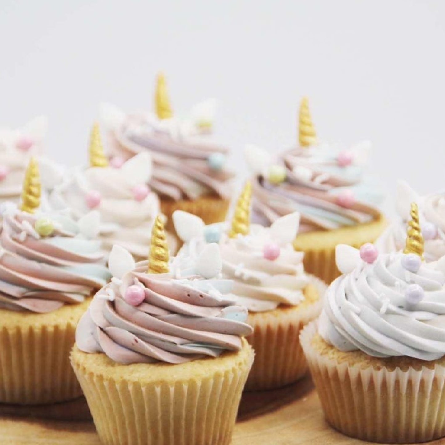 Dozen Unicorn Cupcake Set