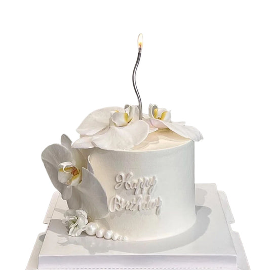 Chantilly Lace White Luxe Cake