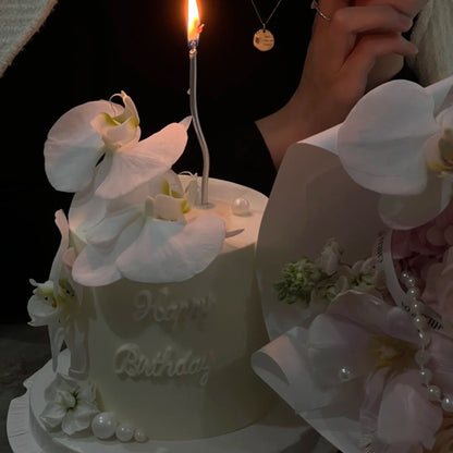 Chantilly Lace White Luxe Cake