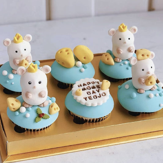 Adorable Mouse Cupcakes
