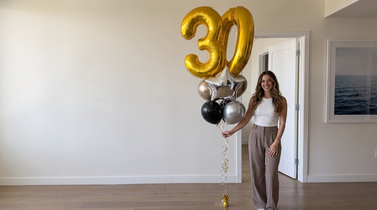 Load video: Balloon bouquet delivered fully inflated and ready for the reveal.