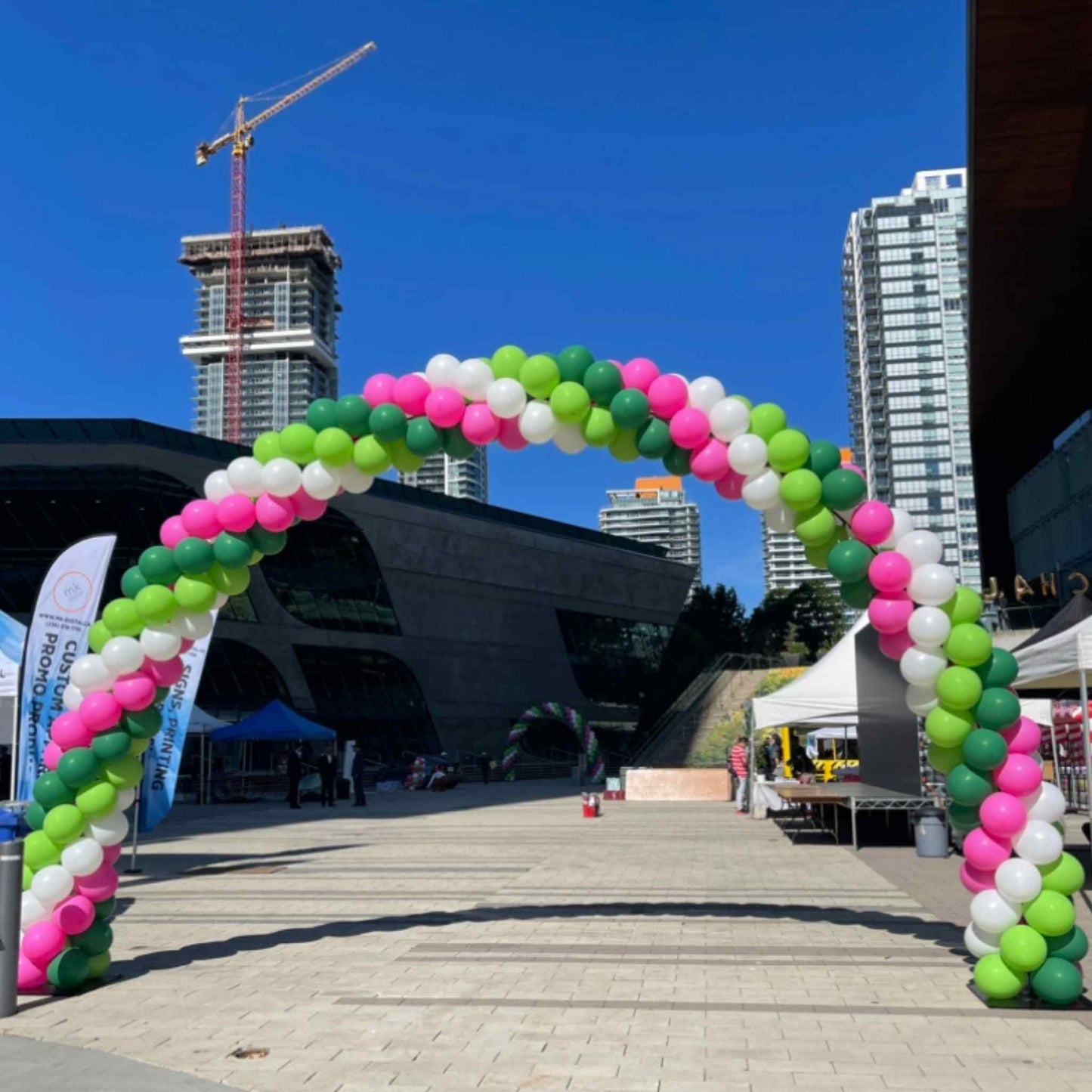 Colourful Giant Outdoor or Indoor Carnival Balloon Arch