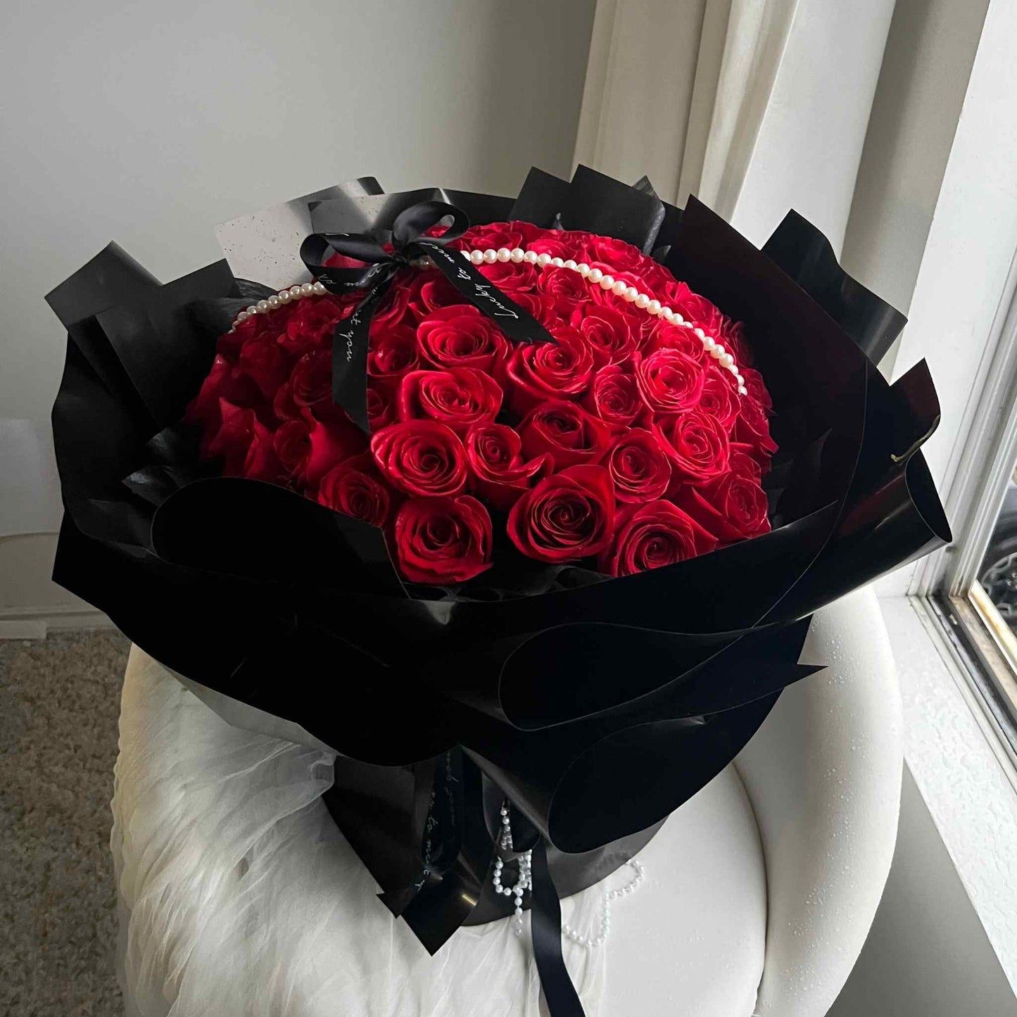 Luxury Red Roses Flower Bouquet (33/66/99 Roses)