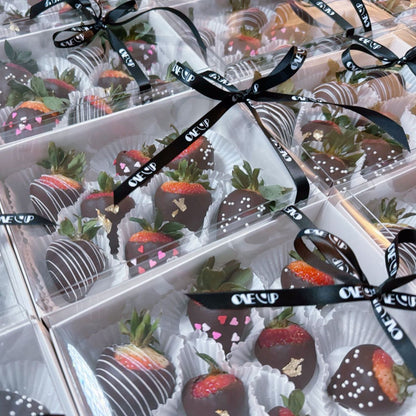 One Up Signature Fresh Chocolate Strawberry Gift Box