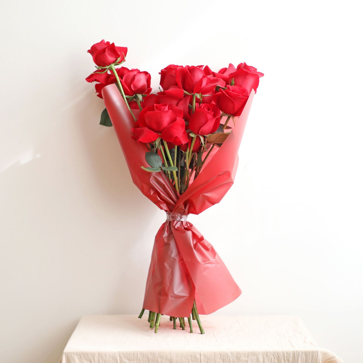 Simple Dozen Red Roses Love