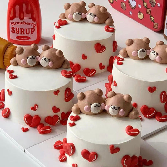 4 inch love bear cake