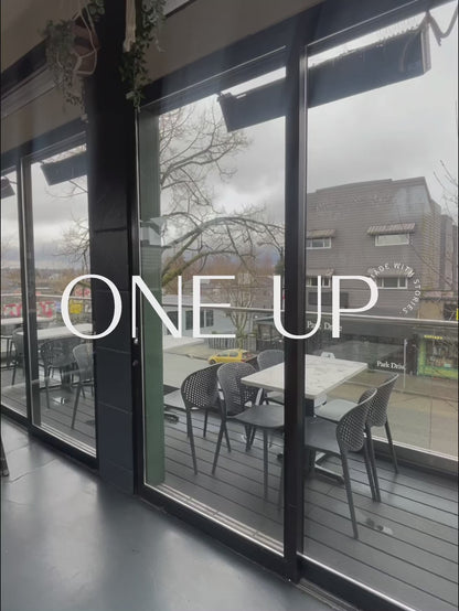 Eucalyptus Greenery Balloon Set Up